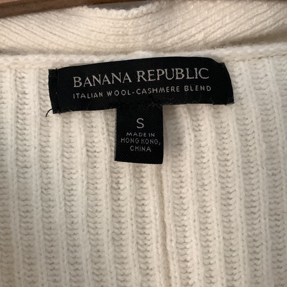 Banana Republic Italian Wool Cashmere blend Sweater - Picture 4 of 8